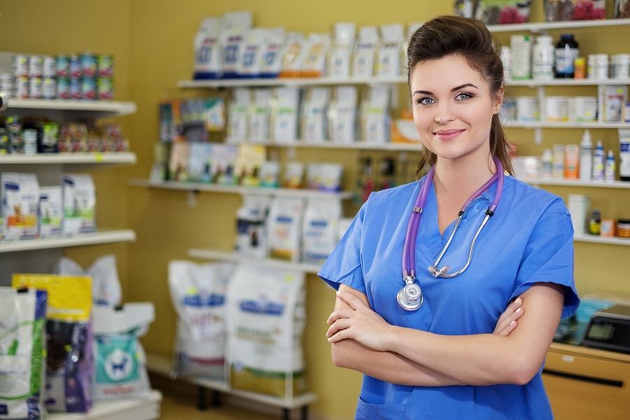 Portrait of a confident veterinarian at clinic.